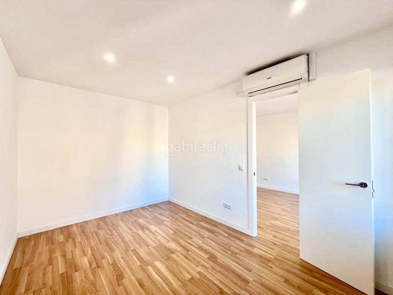 Foto 9239cd8d-3b5a-469e-bec5-01b69191825e. Pis a carrer de provença 10 a La Nova Esquerra de l´Eixample Barcelona