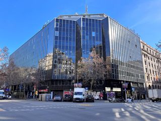 Alquiler Oficina en Carrer de mallorca 272. C�ntrica oficina en calle pau claris con mallorca.