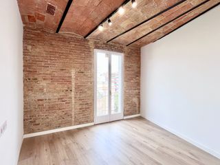 Flat in Carrer de provença 506. Piso de dos habitaciones reformado a estrenar en calle provença.