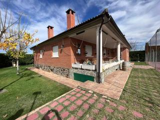 Chalet  Calle san roque. ¡descubre el hogar de tus sueños en la urbanización pago de las