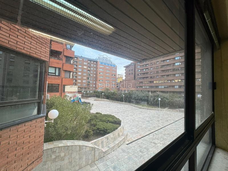 Foto 40b424af-ca4a-49ee-83bc-cc21bd36ed8e. Büro mit heizung in Plaza de Toros Valladolid