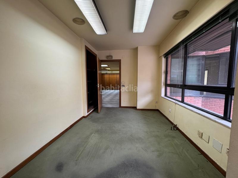 Foto 6810ef5e-28af-486a-95d5-99f00ec5a18a. Büro mit heizung in Plaza de Toros Valladolid