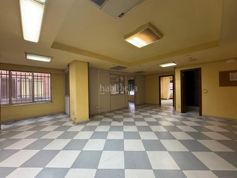 Foto 8d2a3b50-9811-4bd4-8dd8-e2469dd2de54. Büro mit heizung in Plaza de Toros Valladolid