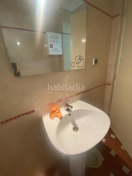 Foto e10f40f2-5a5b-4483-8b3a-8ddb6dea224e. Lloguer local comercial a calle esquila 28 a Pajarillos Bajos Valladolid