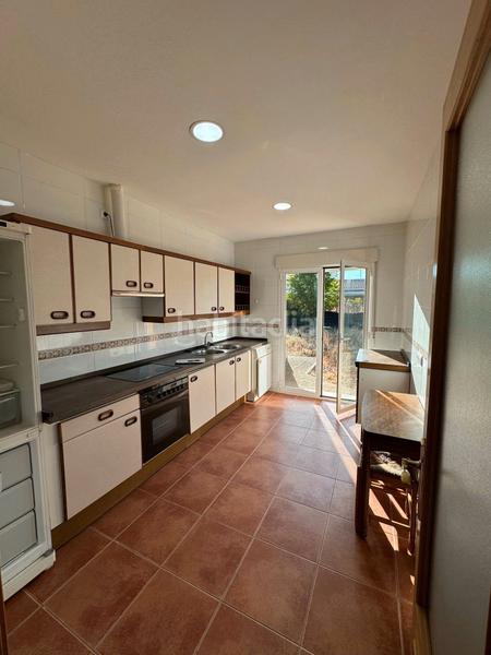 Foto 9903a93d-a323-470e-9aed-5d6441e83bc0. Miete chalet mit heizung in Aldeamayor de San Martín