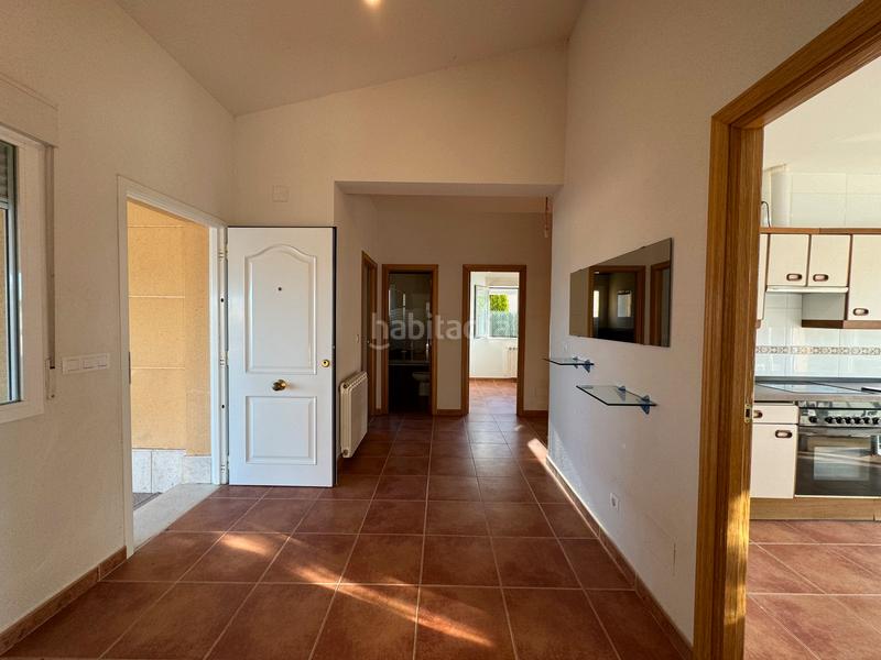 Foto d22335cb-3e61-4ce7-be79-45a382f0af74. Rent chalet with heating in Aldeamayor de San Martín