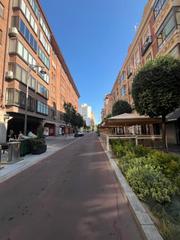 Aparcament cotxe a Calle maría de molina 5. Grupo integra, plazas de garaje en maria de molina desde 34.900€