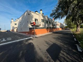 Pis a Calle de maria de vargas 7. Grupo integra, vivienda en venta en maria de vargas con piscina.