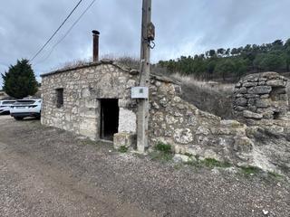 Masia a Calle la laguna 55. Grupo integra, bodega con merendero en venta en corcos del valle