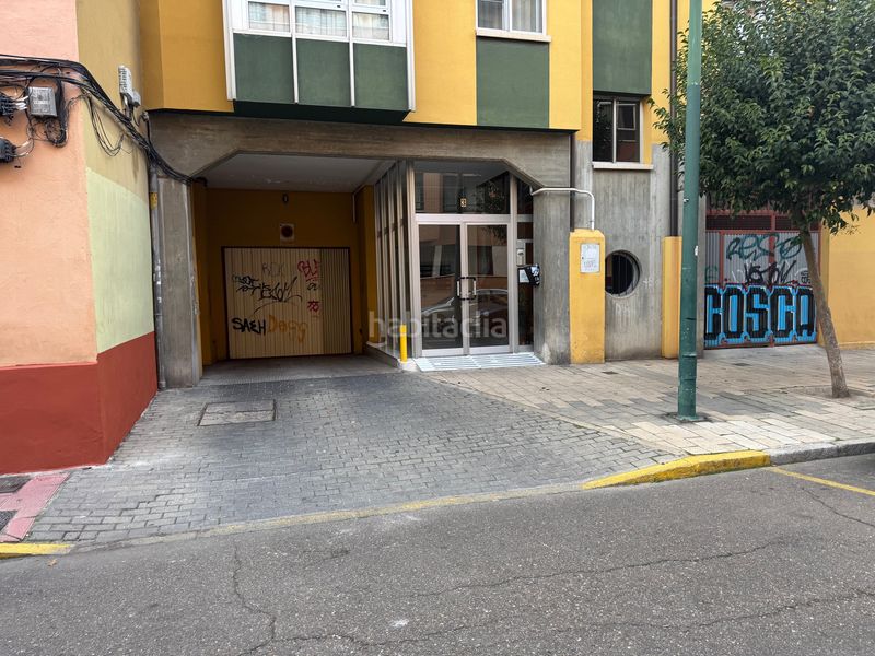 Foto a1fde4c9-037b-4660-b980-975a00d1bec0. Aparcament cotxe a calle menorca 3 a Delicias Valladolid