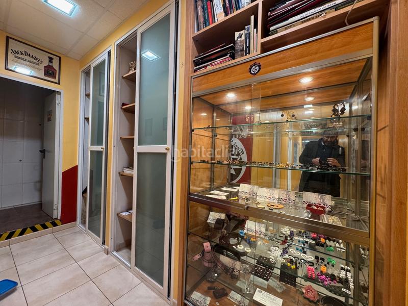 Foto af81e0f1-5dcb-43ef-896f-373c0d991c7a. Location local commercial dans calle pedro de la gasca 4 dans Valladolid