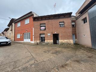 Mas à Calle abajo 9. Grupo integra, casa en venta en velliza con patio a 10 minutos d