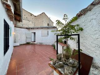 Masia a Calle abajo 9. Grupo integra, casa en venta en velliza con patio a 10 minutos d