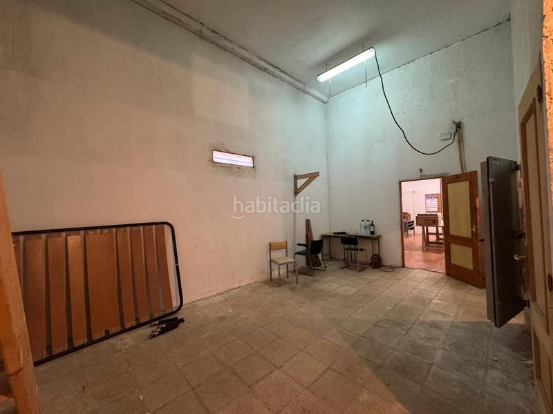 Foto 0f980a4b-af1a-412c-bbac-c2f288071a49. Locale commerciale in calle senda salve regina 16 in Valladolid