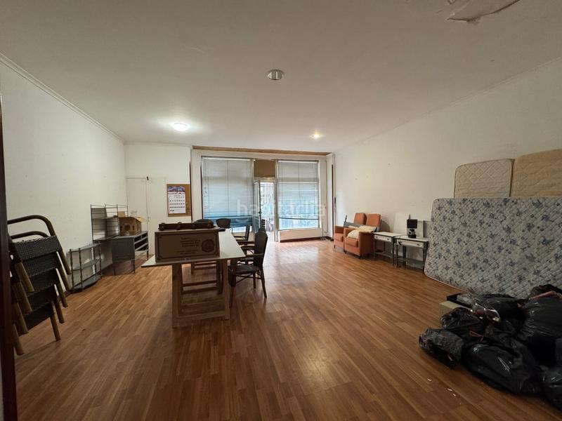 Foto 49a234de-3229-4802-9ec7-00379583d3ef. Locale commerciale in calle senda salve regina 16 in Valladolid