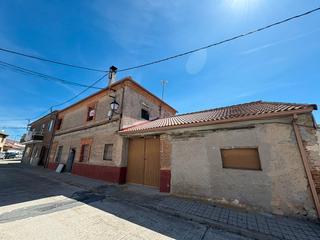 Masia a Calle real 23. Grupo integra, casa en venta en muño-pedro con el tejado totalme