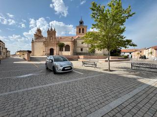 Masia a Calle don ramon y cajal 13. Grupo integra, casa de pueblo como posada con proyecto y licenci