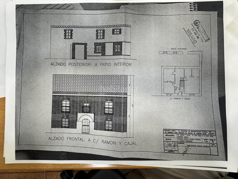 Foto 95a1bddc-09f1-48ef-a615-893a3835f51e. Masía en calle don ramon y cajal 13 grupo integra, casa de pueblo como posada con proyecto y licencia de obras con obra iniciada . en Adanero