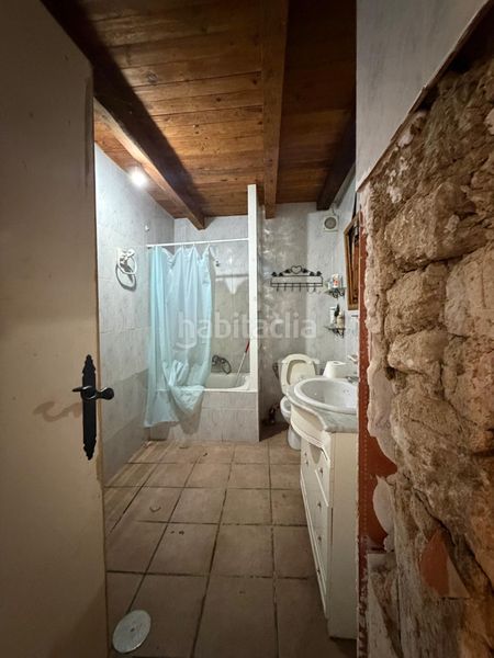 Foto a5d6801d-7ffd-4199-b869-d3203bcf3f91. Casa amb xemeneia calefacció a Villalonso