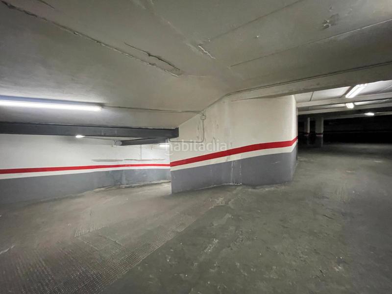 Foto 8ce311b8-0f4e-4cab-bc60-3d1b2dd651a6. Posto auto in calle pérez galdós 2 in Circular Valladolid