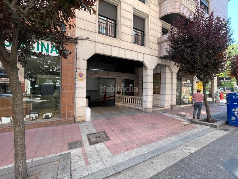 Foto cd3fa0dc-d029-4ed5-915b-7ec0a1cd56d0. Posto auto in calle pérez galdós 2 in Circular Valladolid