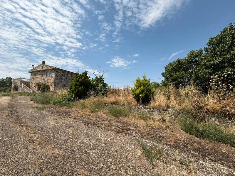 Foto 33a0a1b0-cc92-4fe0-b160-7c81619fbecc. Chalet en travesía palacios 7 panaderos valladolid inmobi, chalet individual en vezdemarban con posibilidad de piscina por 20.000€ a mayores del precio de venta en Vezdemarbán