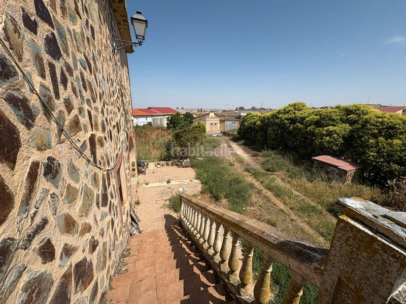 Foto 36fad7ea-37f0-45d0-83e8-123236f787a0. Chalet en travesía palacios 7 panaderos valladolid inmobi, chalet individual en vezdemarban con posibilidad de piscina por 20.000€ a mayores del precio de venta en Vezdemarbán