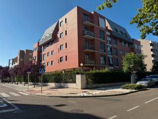 Aparcament cotxe a Calle arribes del duero 14. Grupo integra, garaje doble para dos coches en venta en zona del