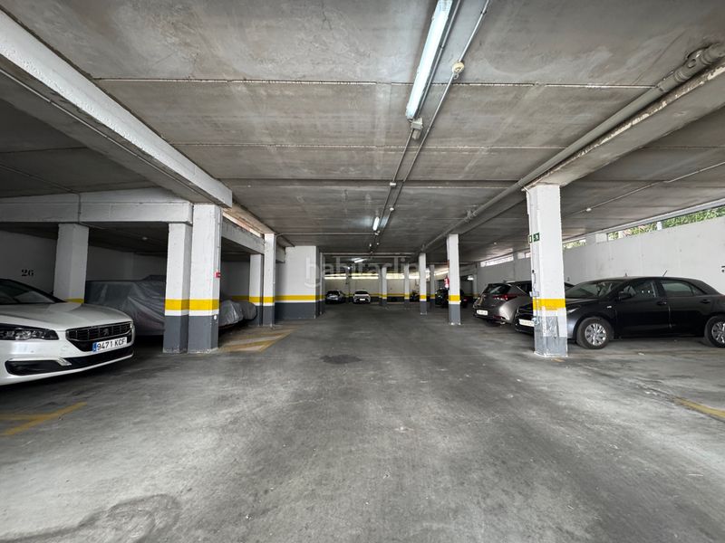 Foto 01af1de5-ff4c-40f0-a5e5-8446c40e3821. Parking coche en calle arribes del duero 14 panaderos inmobiliaria, garaje doble para dos coches en venta en zona del nuevo hospital. en Valladolid