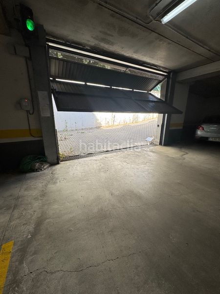 Foto 72423122-c061-40dc-9146-adeacf03e272. Parking coche en calle arribes del duero 14 panaderos inmobiliaria, garaje doble para dos coches en venta en zona del nuevo hospital. en Valladolid