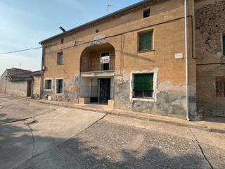 Masia  Calle solana baja 6. Grupo integra, casa de pueblo en venta en amusquillo con patio.