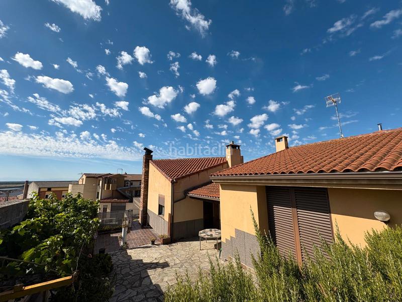 Foto 00a7ed6b-1eaa-4bc4-b5ba-7c782bcce5f4. Chalet in calle vargas san miguel 22 in Íscar