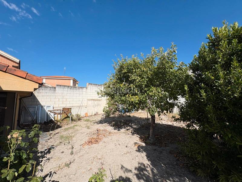 Foto 341cc7d7-2457-4482-a37d-93e51776c7bd. Chalet in calle vargas san miguel 22 in Íscar