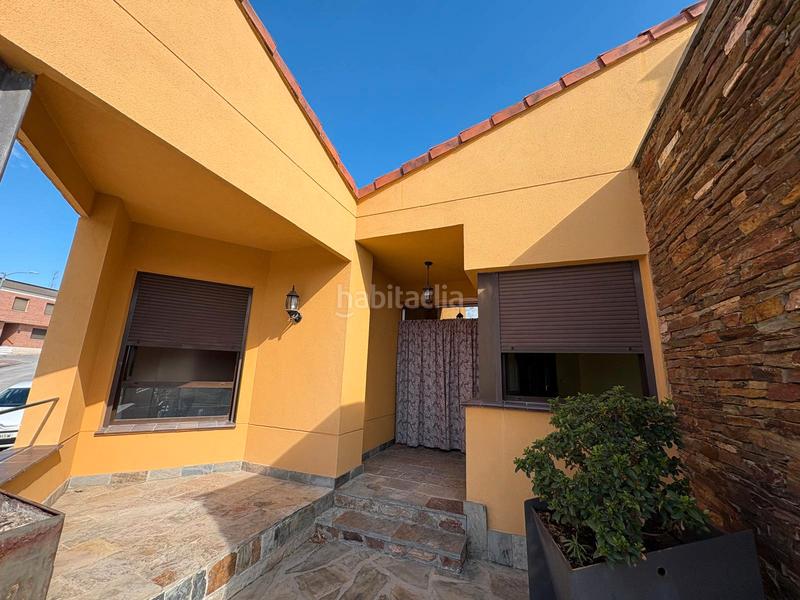 Foto d1592460-638a-4c66-965c-e442072a08c1. Chalet in calle vargas san miguel 22 in Íscar