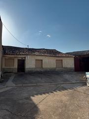Masia a Calle estrecha del rapino 6a. Grupo integra, casa de pueblo en planta baja con patio de 879m2