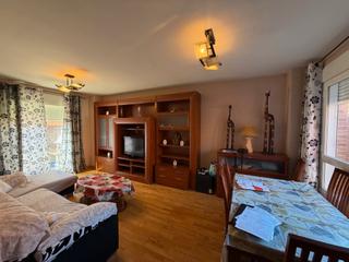Reihenhaus in Calle isabel la católica 29. Grupo integra, chalet esquinero en venta en roa de duero de vpo.