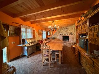 Masia  Calle de las eras 30. ¡descubre tu refugio ideal en el campo! fombellida