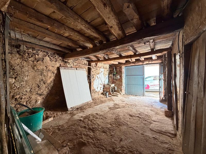 Foto e693d4d1-e9f2-45bf-ac00-e16a1a7e57ba. Mas dans calle eras 6 dans Villaverde de Montejo