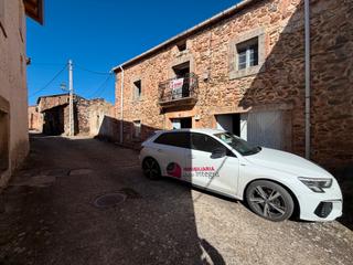 Masia a Calle eras 6. Descubre el encanto de vivir en una auténtica casa de pueblo en