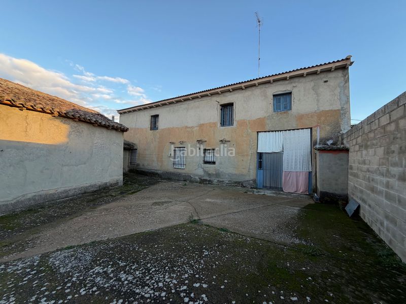 Foto ab41ddb3-c77d-4656-928e-75bce2ec6268. Casale in calle merino 19 in Valdunquillo