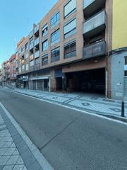 Lloguer Aparcament cotxe a Calle ferrocarril 15. Se alquila una amplia plaza de garaje en el corazón de valladoli