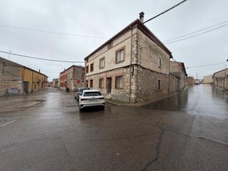 Bauernhof in Calle estación 14. ¡descubre la oportunidad de vivir en una encantadora casa de pue