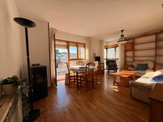 Miete Appartement  Plaza barba 1. ¡descubre tu nuevo hogar en el corazón de iscar!