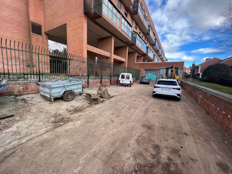 Foto 0214ff76-1b29-4325-837f-3926be06f4ce. Local comercial a calle castillejo 2 a Cistérniga