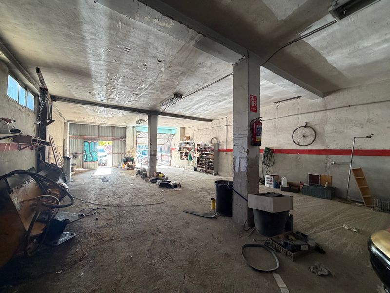 Foto af386e6c-7281-438c-b207-cd9e82d9b4b3. Local comercial a calle castillejo 2 a Cistérniga