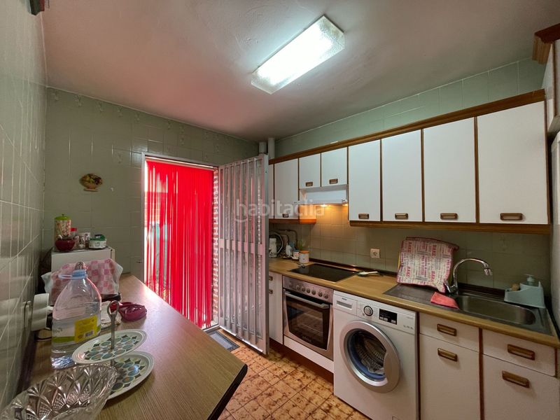 Foto b5b3d112-6be7-49a9-803b-ecbbd8456681. Casa adossada amb calefacció a Olmedo