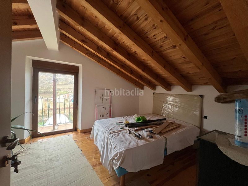 Foto e87b6fab-6938-4420-b565-aea272993aac. Country house with fireplace in Santibáñez del Val