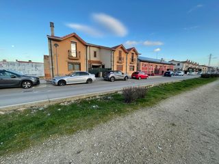 Terreno residenziale in Paseo canal 9. Panaderos valladolid, parcela urbana de 341 m2 en venta en villa