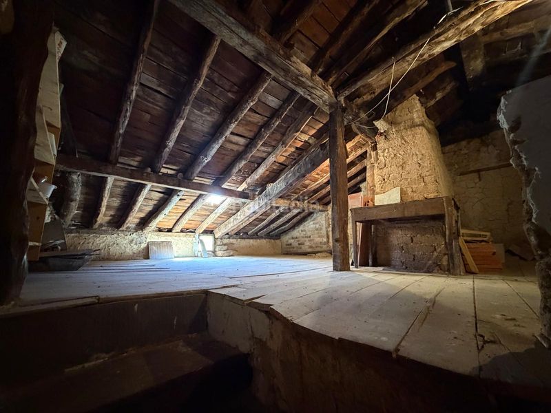 Foto bce2649f-987b-48c0-884f-d853245cb3fb. Casa a Peñaranda de Duero