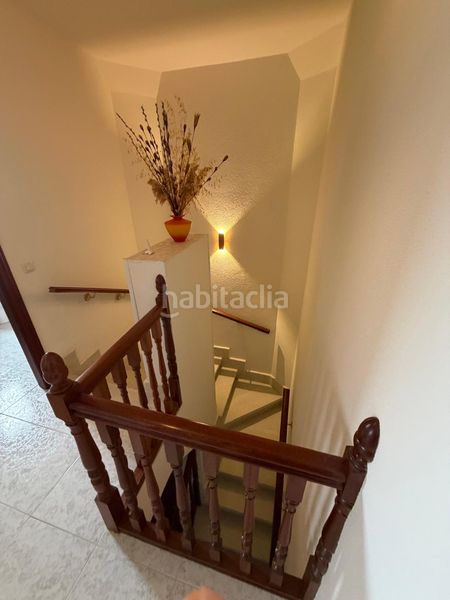 Foto 02f880a7-c03a-43ba-b138-7ee7a556da00. Casa aparellada amb calefacció aparcament a Urueñas